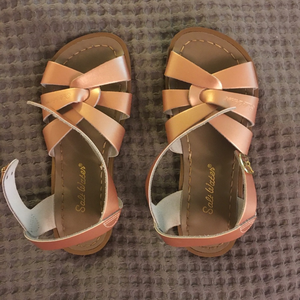 Salt Water Sandal - Girls Size 2 Rose Gold